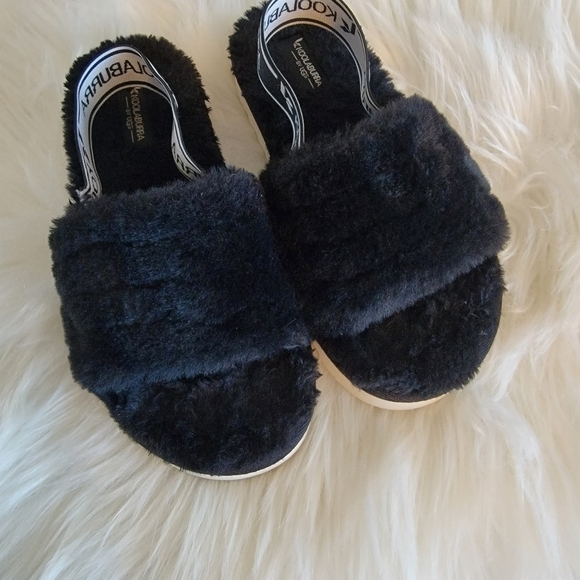 UGG Koolaburra by UGG Fuzz'n Girls' Slide Sandals 1 - Picture 3 of 6